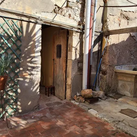 L'authentique - Centre Historique - Terasse Privee Apartament *