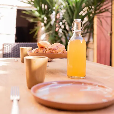 L'authentique - Centre Historique - Terasse Privee Apartament *